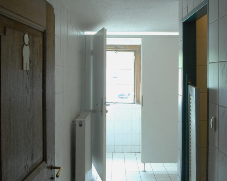 WC im Haupthaus